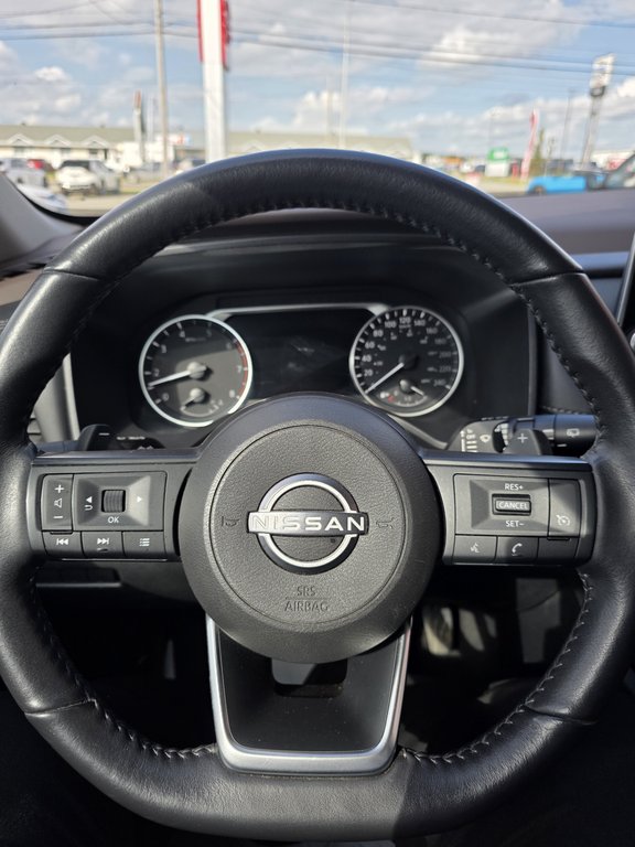 Nissan Rogue S AWD 2023 à Amos, Québec - 11 - w1024h768px