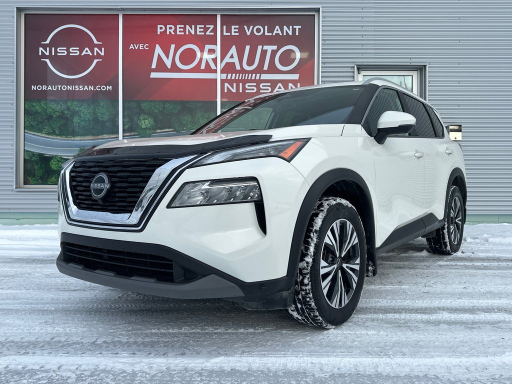 Nissan Rogue SV AWD 2023 à Amos, Québec - 1 - w1024h768px