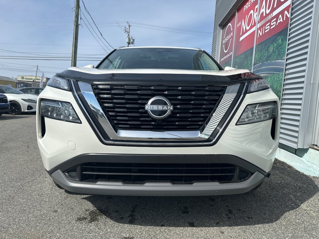 Nissan Rogue SV AWD 2023 à Amos, Québec - 7 - w1024h768px