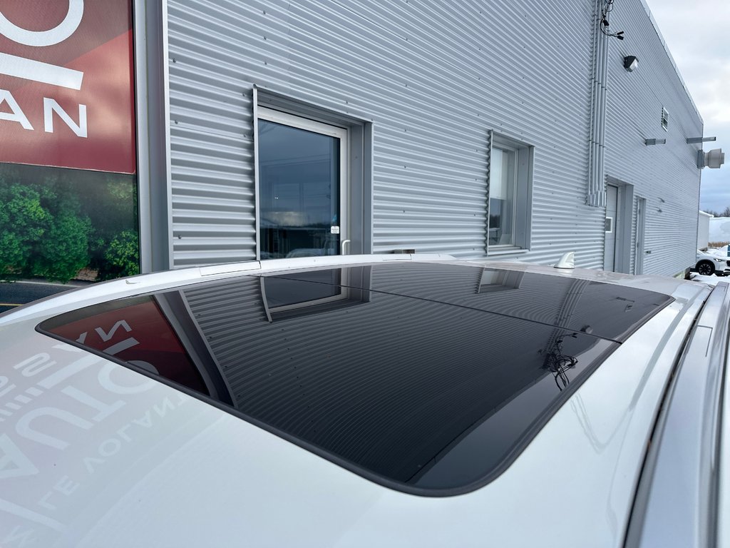 Nissan Rogue SV AWD 2023 à Amos, Québec - 17 - w1024h768px