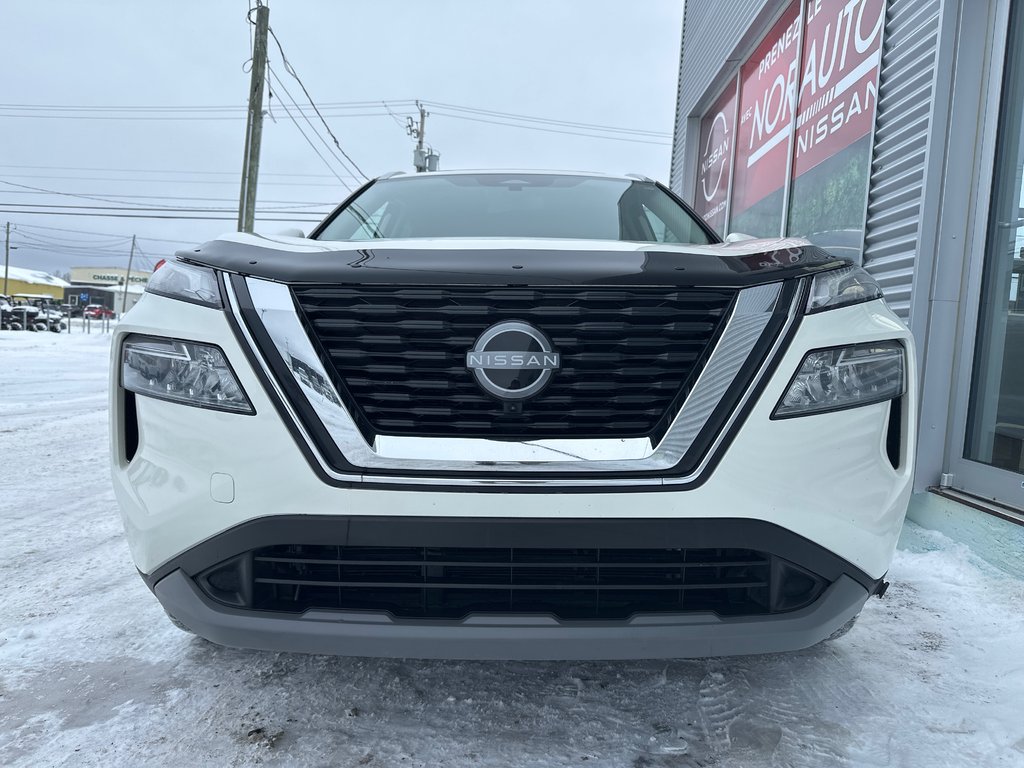 Nissan Rogue SV AWD 2023 à Amos, Québec - 7 - w1024h768px