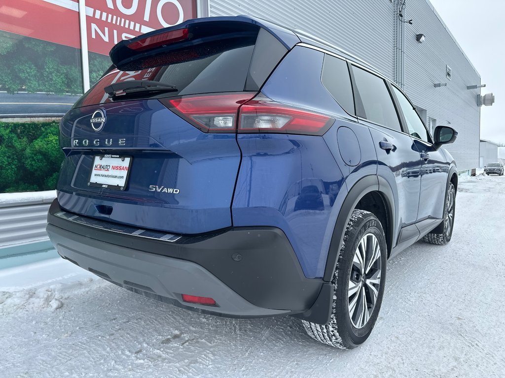 Nissan Rogue SV AWD 2023 à Amos, Québec - 6 - w1024h768px