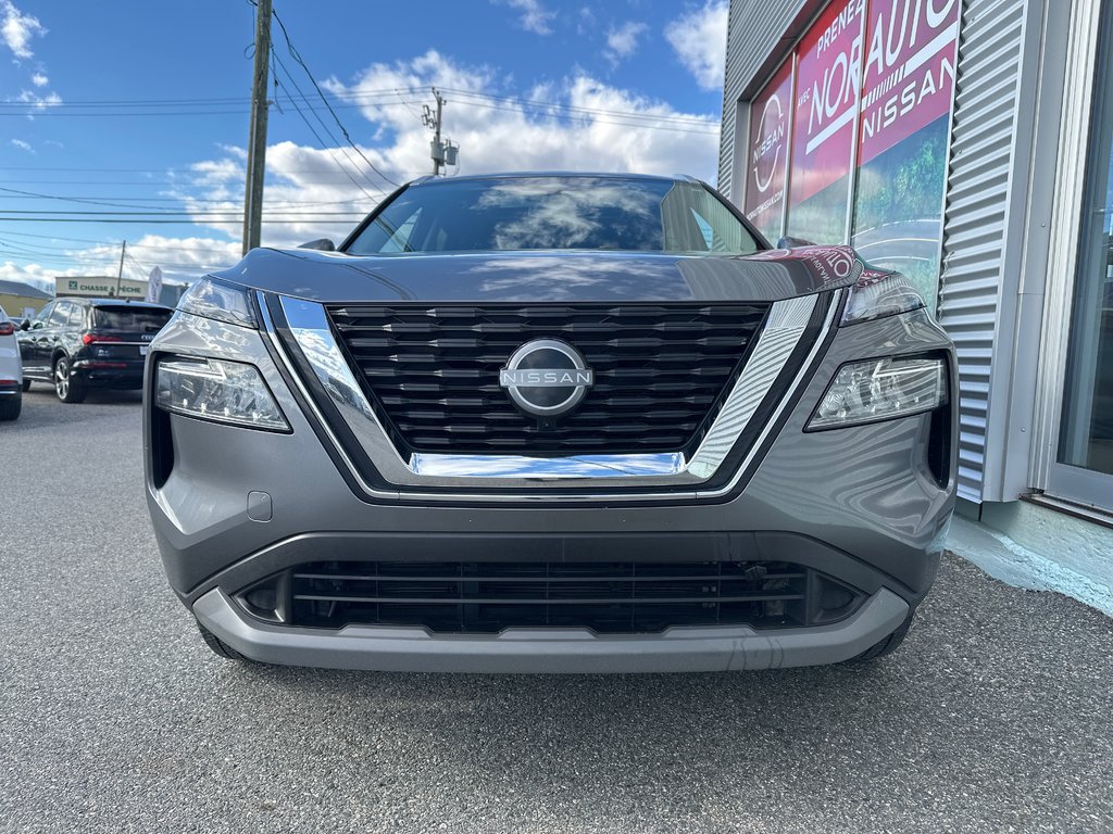 2023 Nissan Rogue SV AWD in Amos, Quebec - 7 - w1024h768px