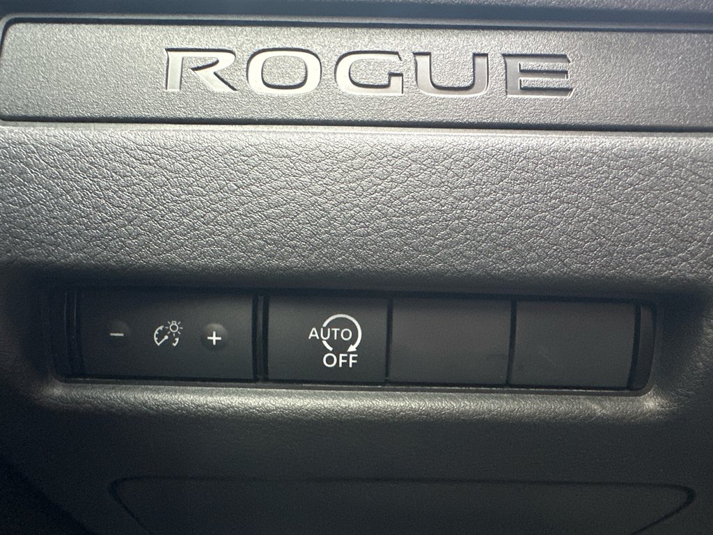 Nissan Rogue S AWD 2024 à Amos, Québec - 15 - w1024h768px