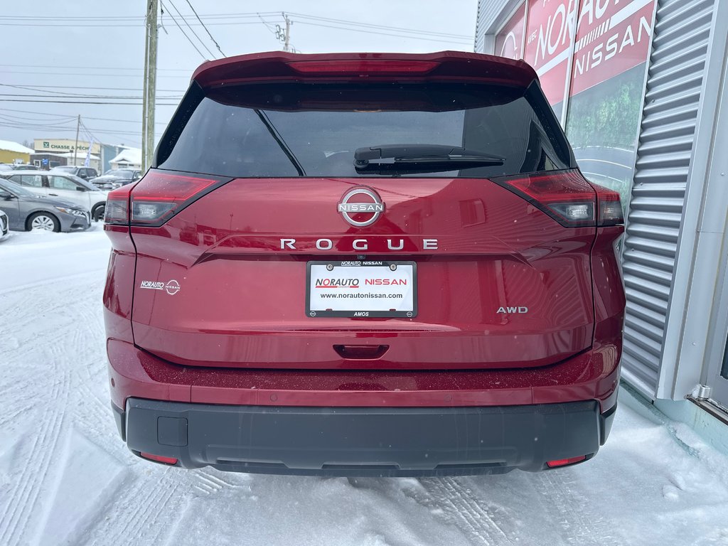 Nissan Rogue S AWD 2024 à Amos, Québec - 8 - w1024h768px