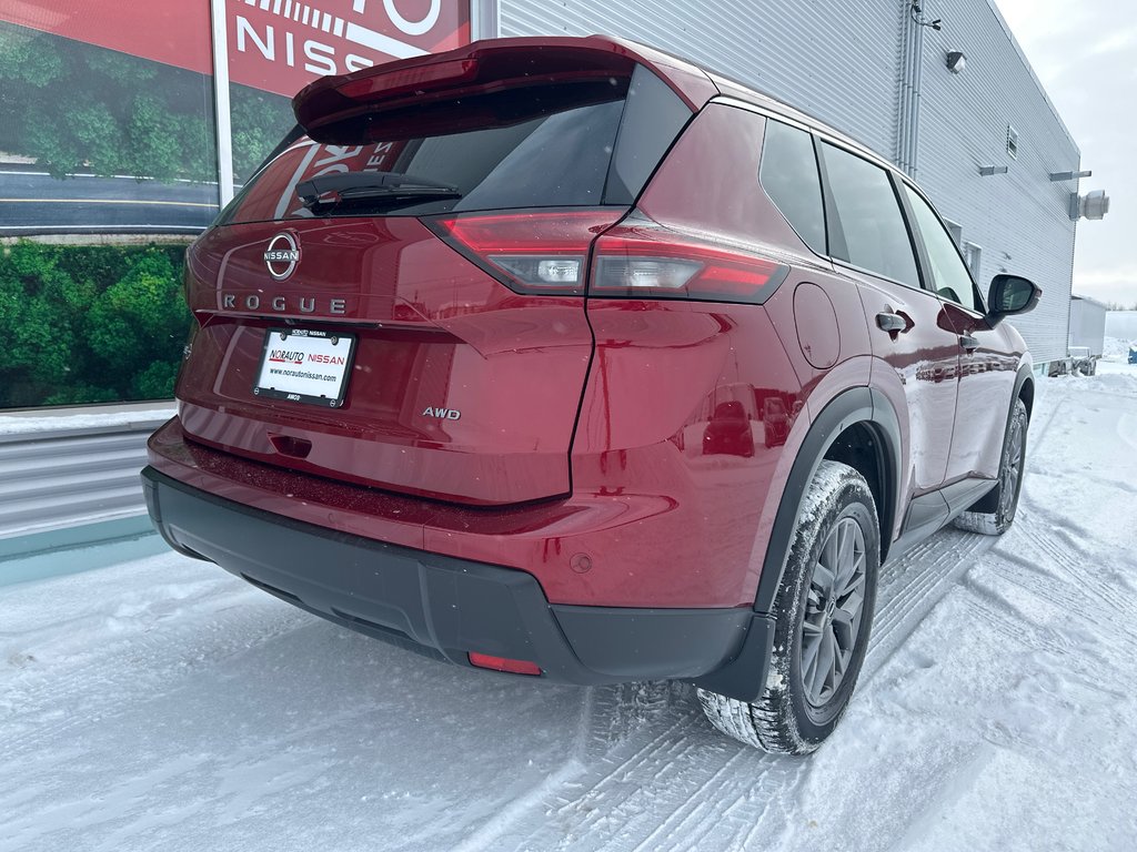 Nissan Rogue S AWD 2024 à Amos, Québec - 6 - w1024h768px