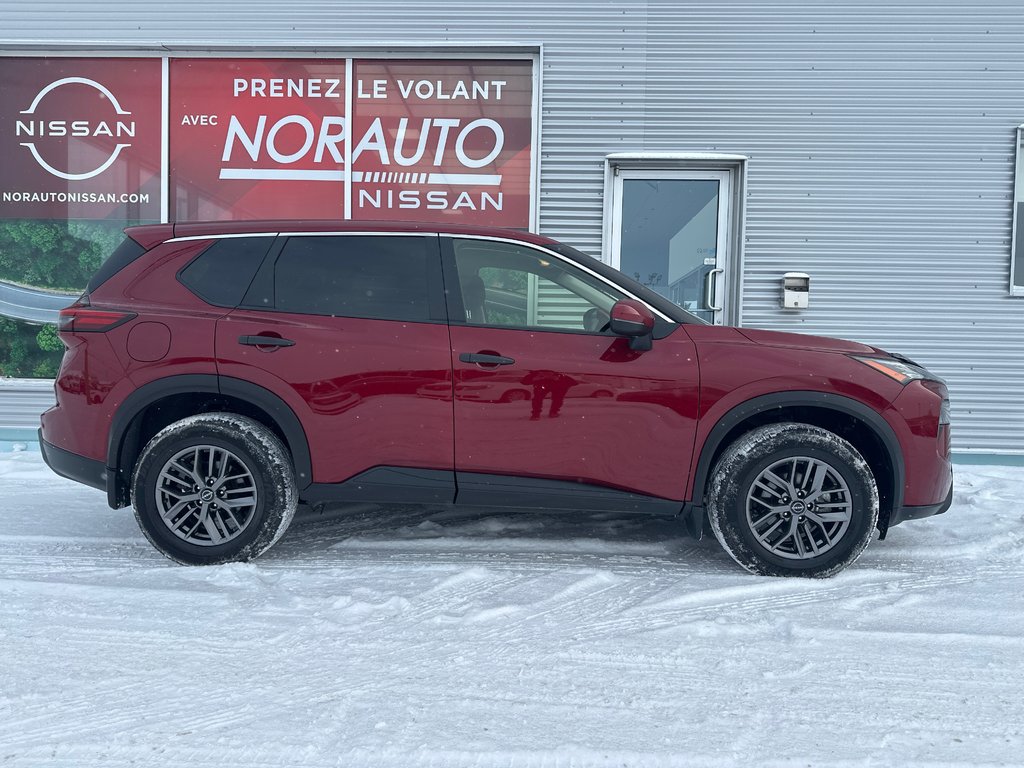 Nissan Rogue S AWD 2024 à Amos, Québec - 4 - w1024h768px