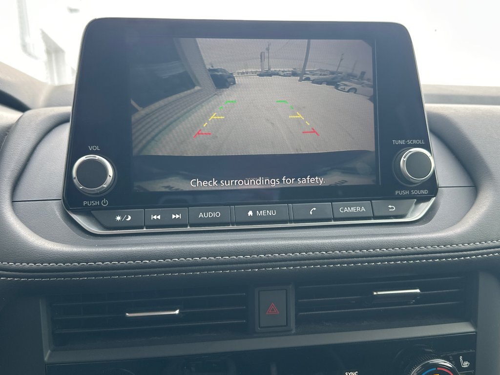 Nissan Rogue S AWD 2024 à Amos, Québec - 16 - w1024h768px