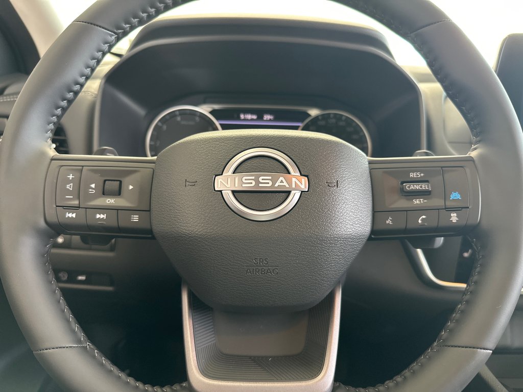 2025 Nissan Rogue SV MOONROOF in Amos, Quebec - 7 - w1024h768px