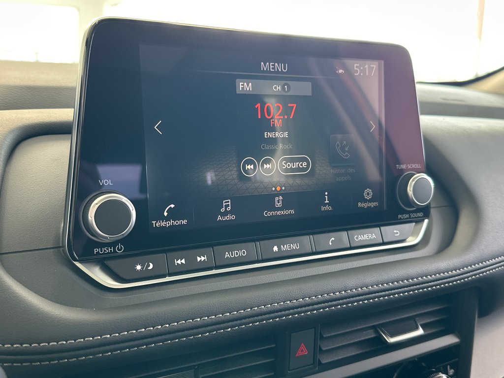 2025 Nissan Rogue SV MOONROOF in Amos, Quebec - 8 - w1024h768px
