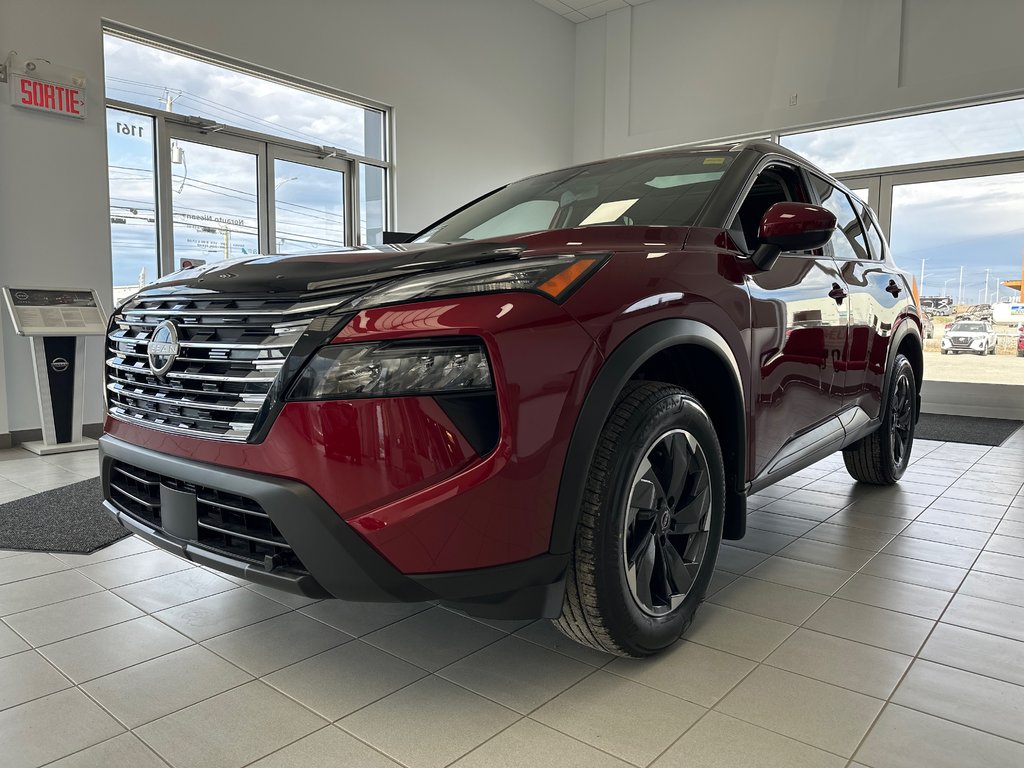 2025 Nissan Rogue SV MOONROOF in Amos, Quebec - 1 - w1024h768px