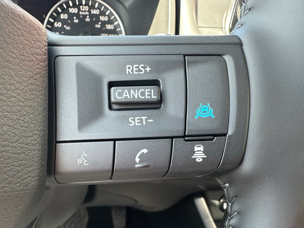 2025 Nissan Rogue MIDNIGHT EDITION in Amos, Quebec - 11 - w1024h768px