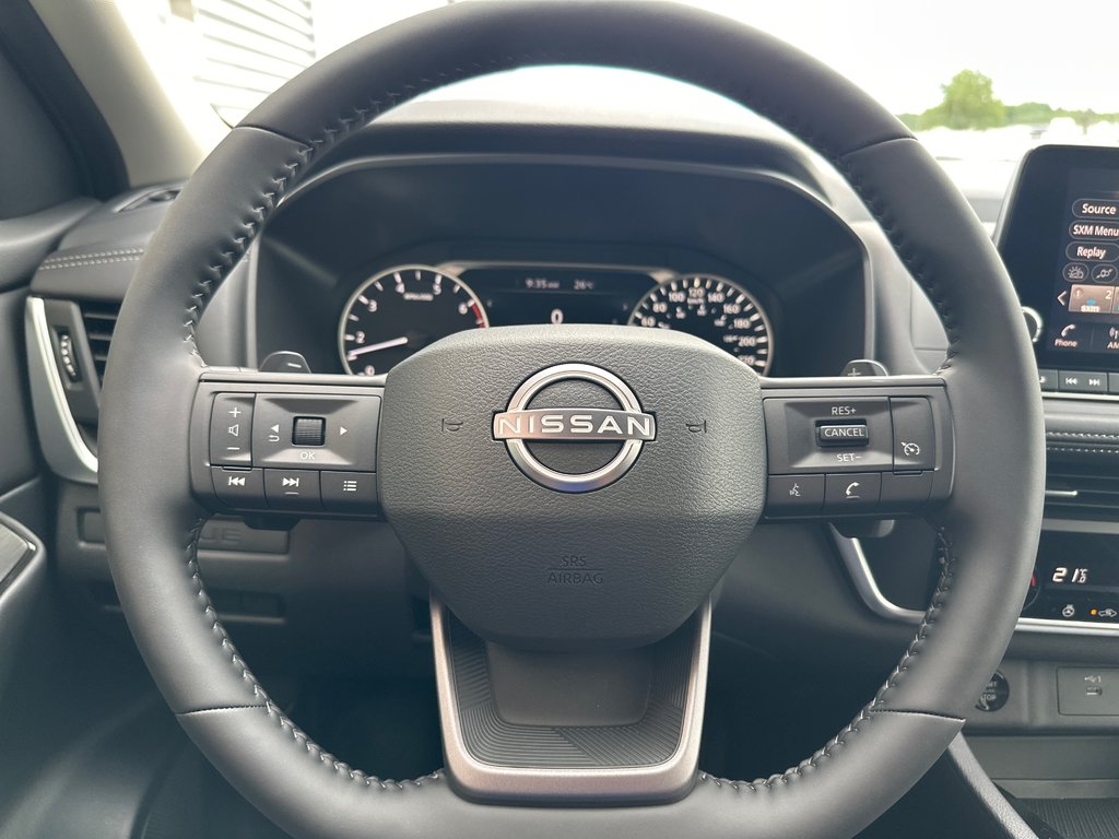 2025 Nissan Rogue S in Amos, Quebec - 10 - w1024h768px