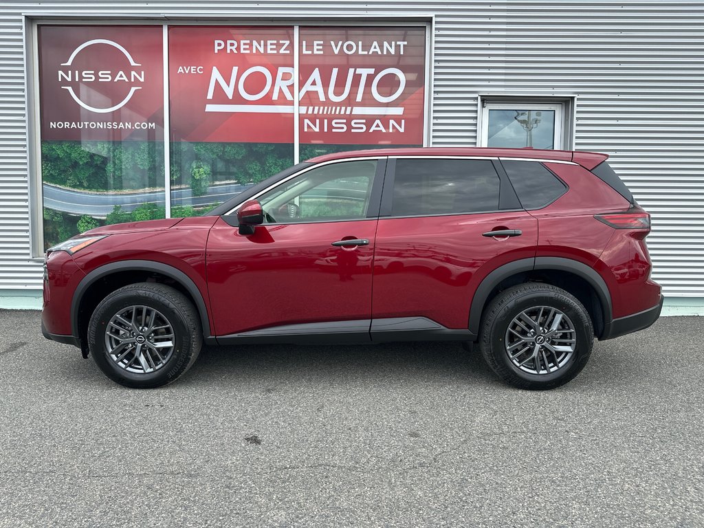 2025 Nissan Rogue S in Amos, Quebec - 3 - w1024h768px