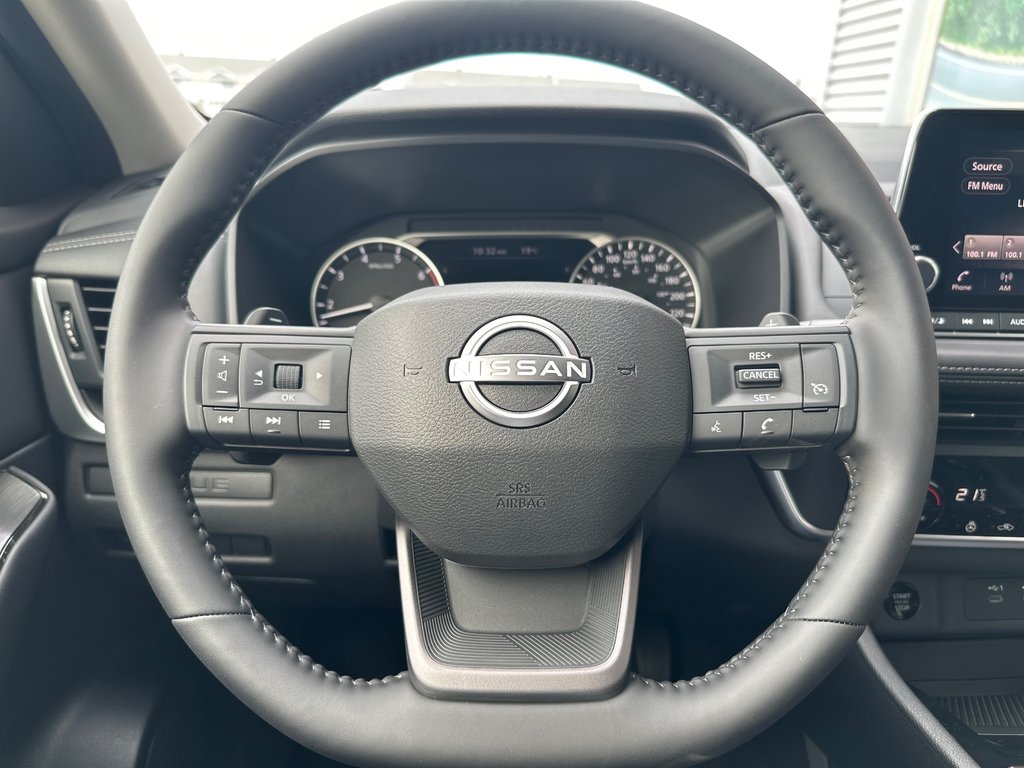 2025 Nissan Rogue S in Amos, Quebec - 7 - w1024h768px