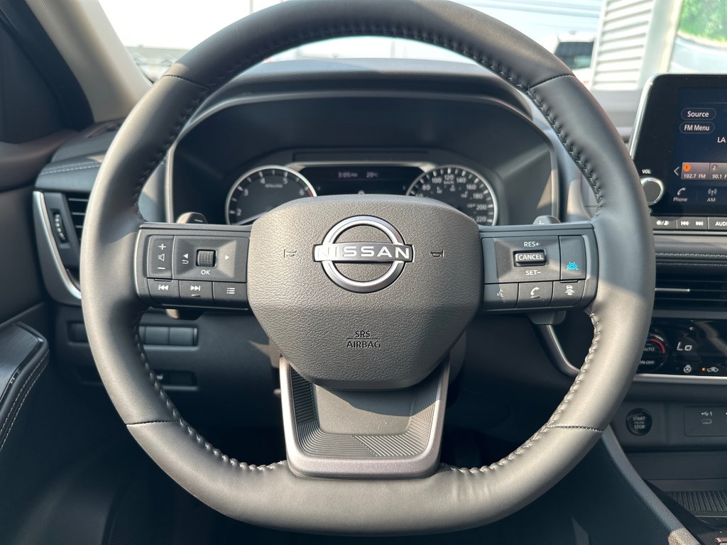 Nissan Rogue SV PREMIUM 2025 à Amos, Québec - 7 - w1024h768px