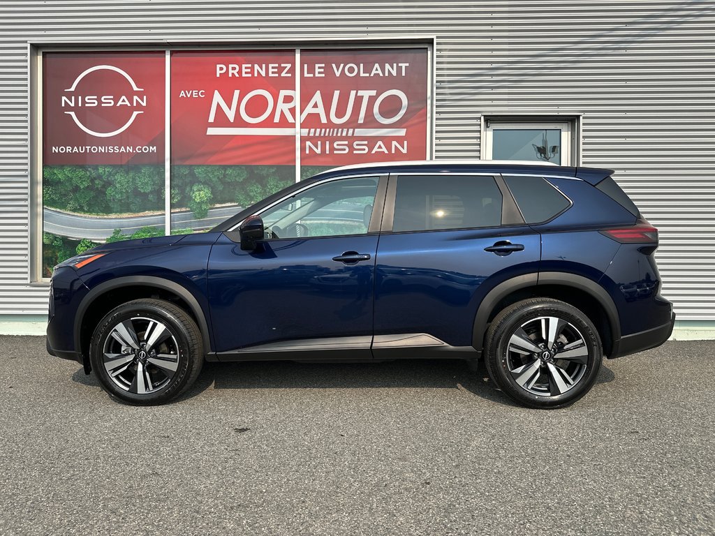 Nissan Rogue SV PREMIUM 2025 à Amos, Québec - 2 - w1024h768px