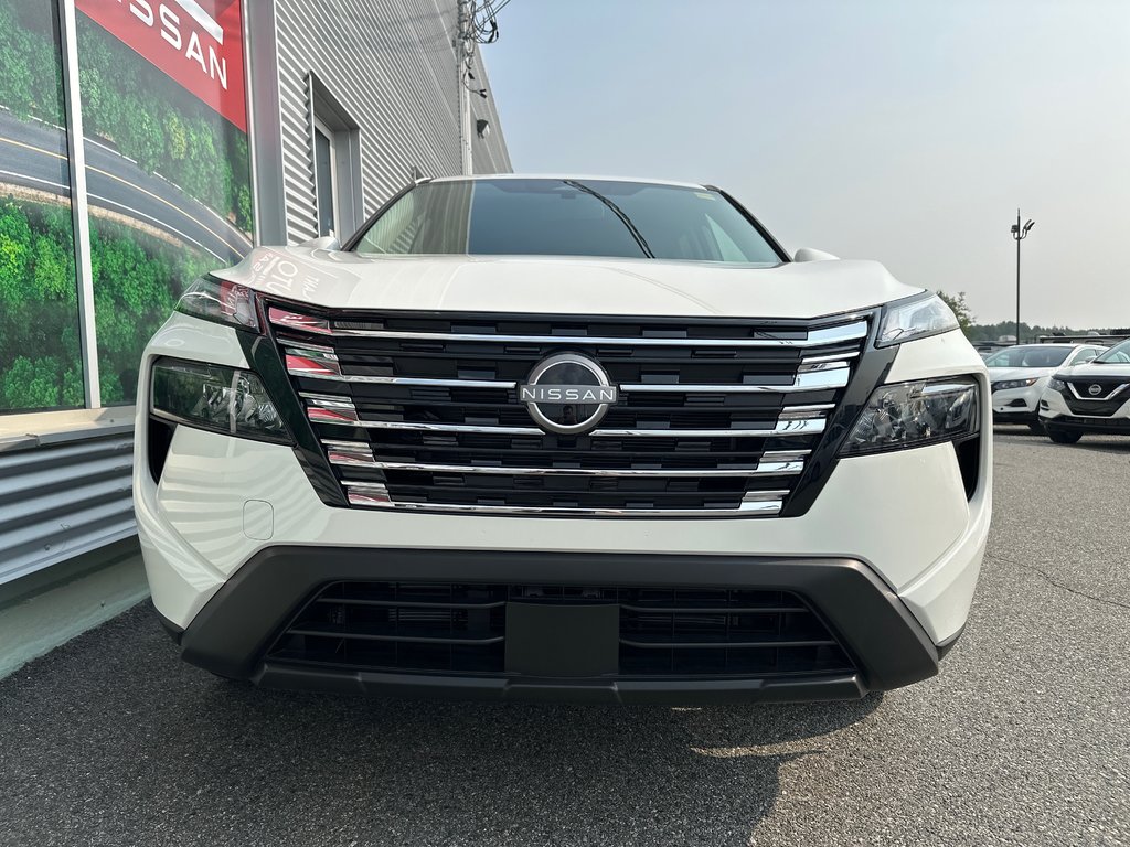 Nissan Rogue S 2025 à Amos, Québec - 4 - w1024h768px