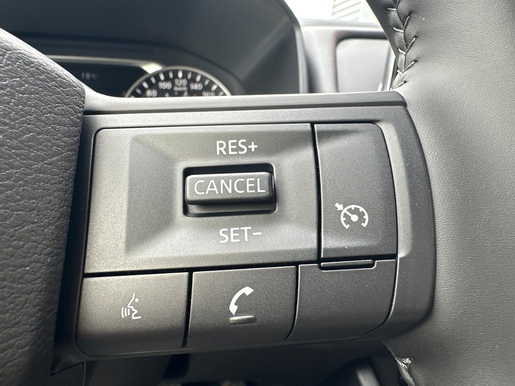 2026 Nissan Rogue S in Amos, Quebec - 11 - w1024h768px