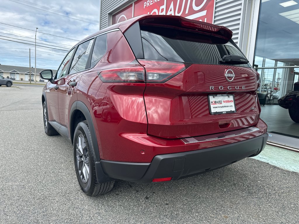 2026 Nissan Rogue S in Amos, Quebec - 3 - w1024h768px
