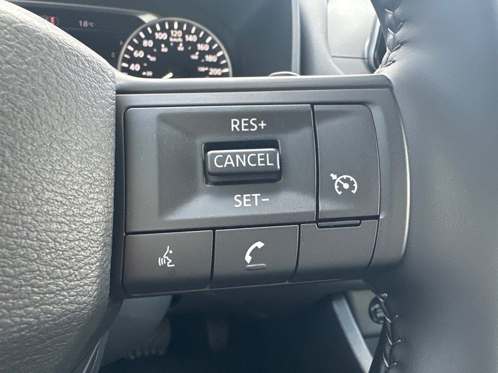 2026 Nissan Rogue S in Amos, Quebec - 11 - w1024h768px