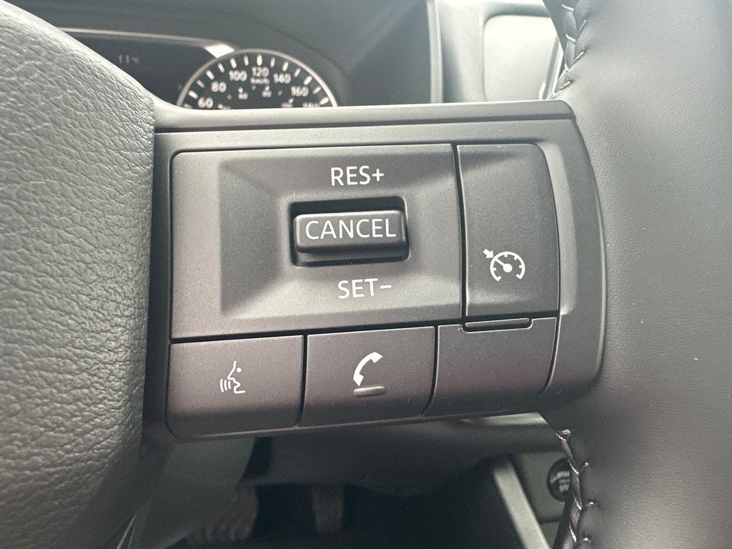 2026 Nissan Rogue S in Amos, Quebec - 11 - w1024h768px