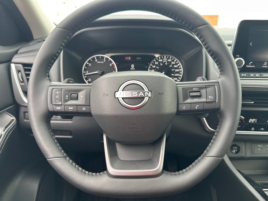 2026 Nissan Rogue S in Amos, Quebec - 7 - w1024h768px