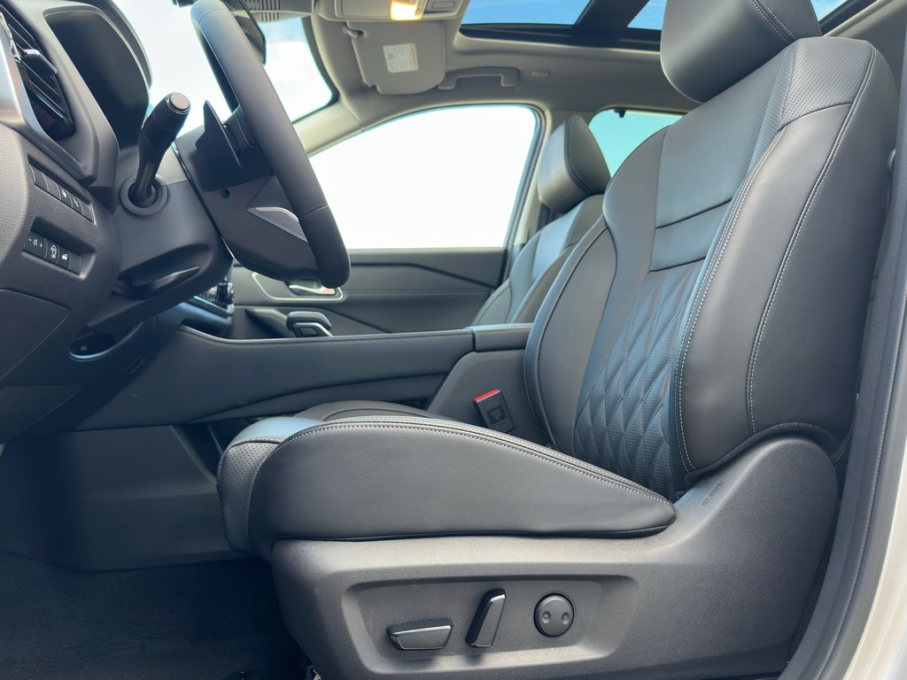 Nissan Rogue Platinum 2026 à Amos, Québec - 6 - w1024h768px