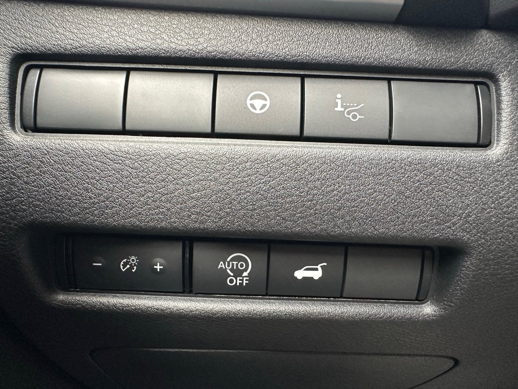 Nissan Rogue Platinum 2026 à Amos, Québec - 15 - w1024h768px