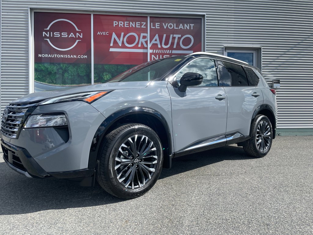 Nissan Rogue Platinum 2026 à Amos, Québec - 1 - w1024h768px