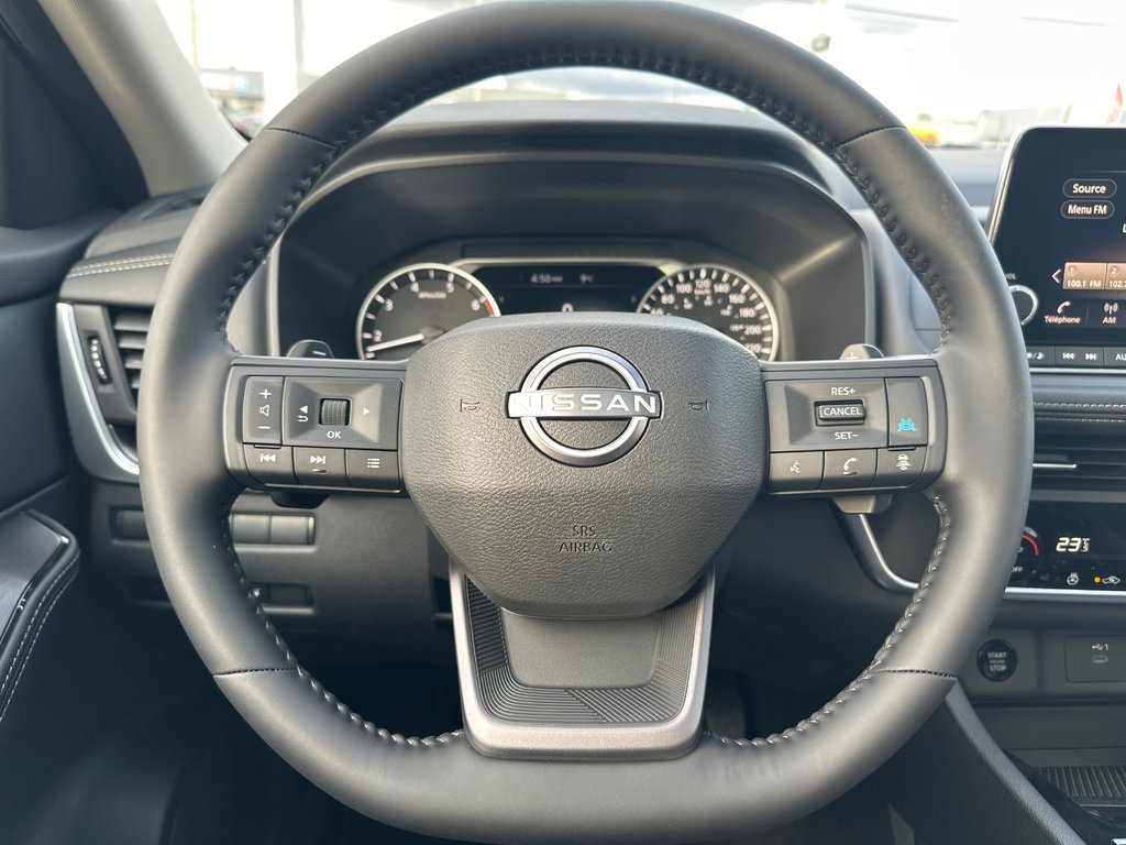 Nissan Rogue SV Moonroof 2026 à Amos, Québec - 7 - w1024h768px