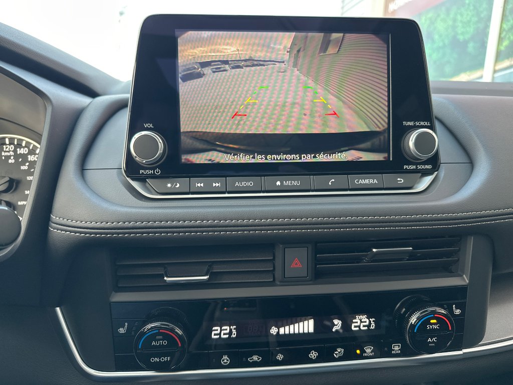 Nissan Rogue SV Moonroof 2026 à Amos, Québec - 13 - w1024h768px