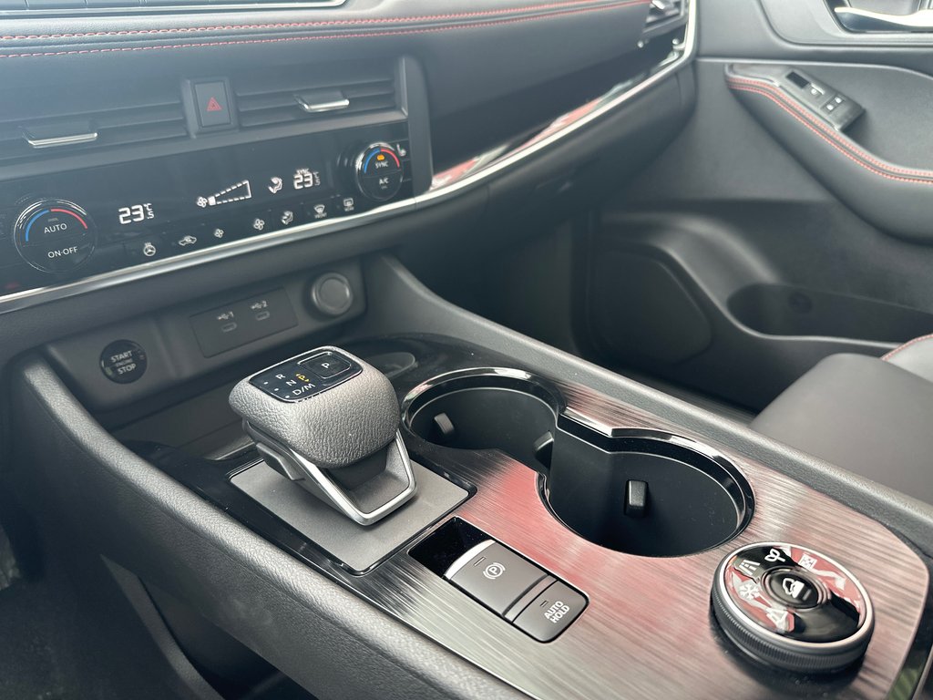 Nissan Rogue Rock Creek 2026 à Amos, Québec - 9 - w1024h768px