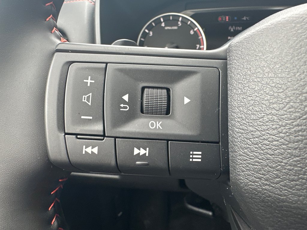 Nissan Rogue Rock Creek 2026 à Amos, Québec - 10 - w1024h768px