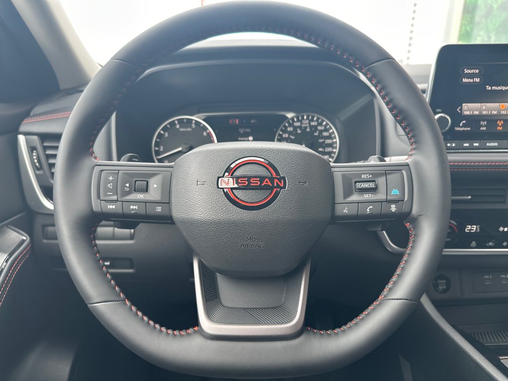 Nissan Rogue Rock Creek 2026 à Amos, Québec - 7 - w1024h768px