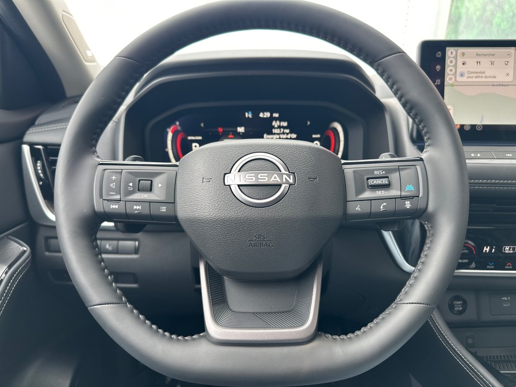 Nissan Rogue Platinum 2026 à Amos, Québec - 7 - w1024h768px