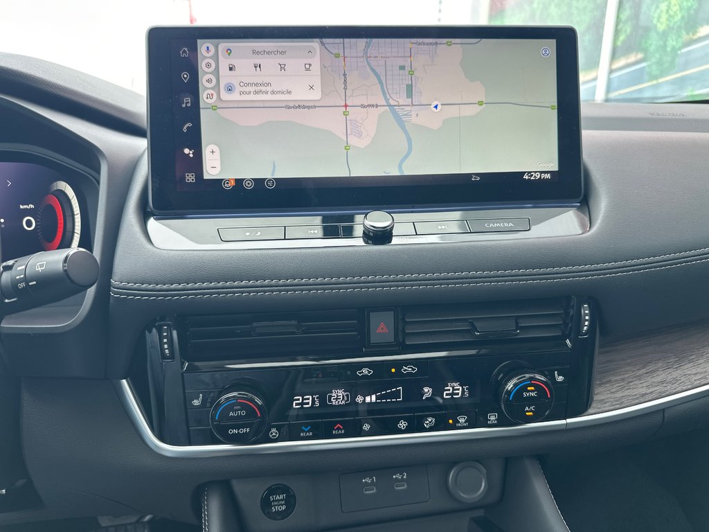 Nissan Rogue Platinum 2026 à Amos, Québec - 8 - w1024h768px