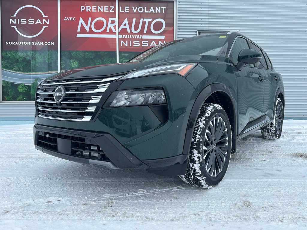 Nissan Rogue Platinum 2026 à Amos, Québec - 1 - w1024h768px