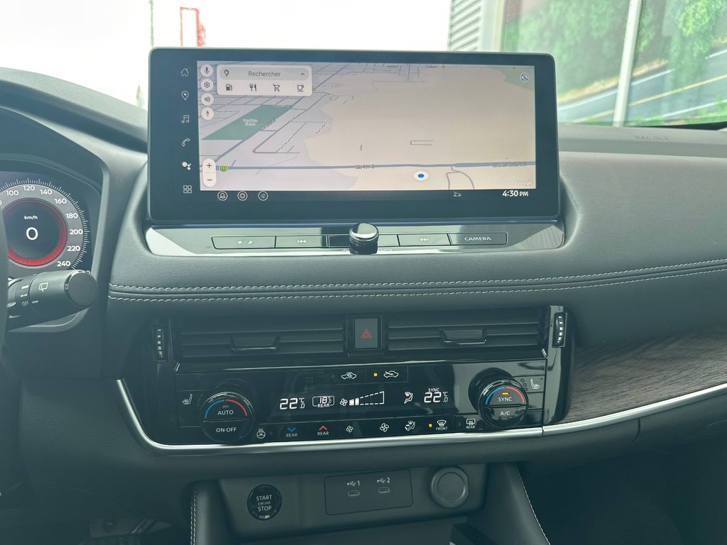 2026 Nissan Rogue Platinum in Amos, Quebec - 8 - w1024h768px
