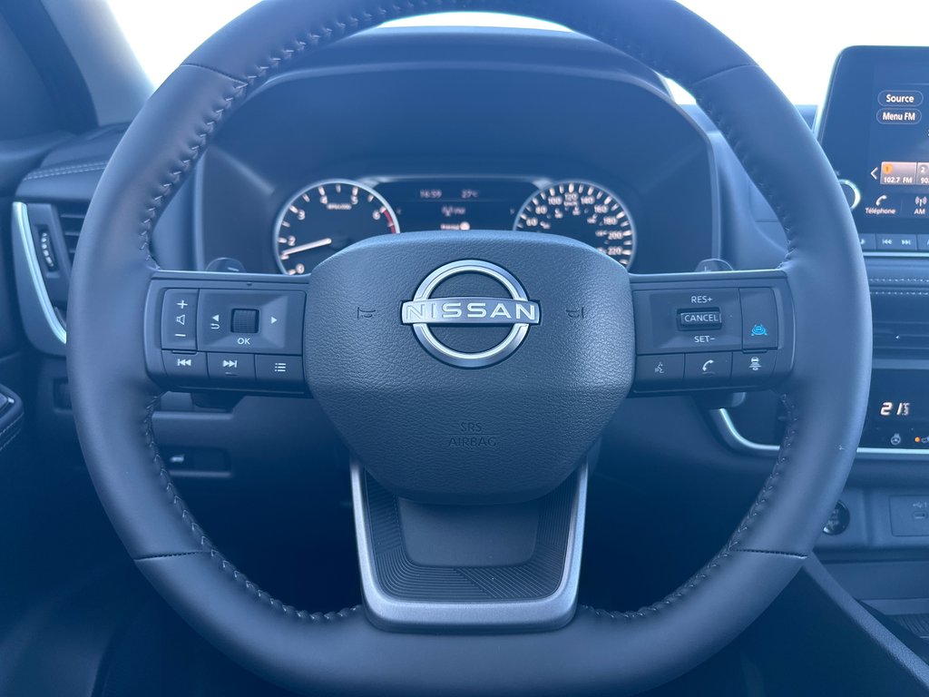 Nissan Rogue SV Moonroof 2026 à Amos, Québec - 7 - w1024h768px