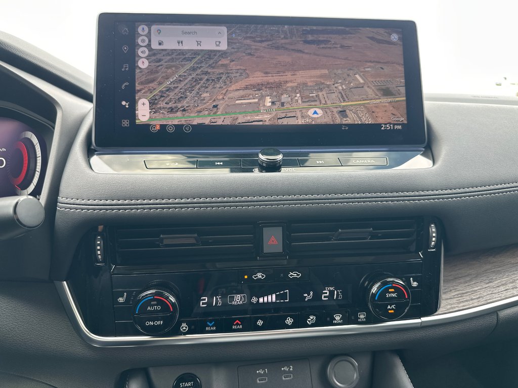 2026 Nissan Rogue Platinum in Amos, Quebec - 8 - w1024h768px