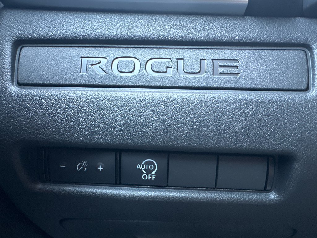 2026 Nissan Rogue S in Amos, Quebec - 12 - w1024h768px