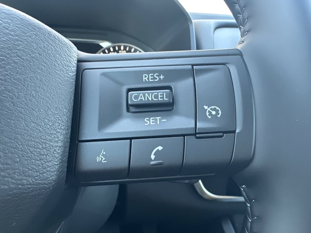 2026 Nissan Rogue S in Amos, Quebec - 11 - w1024h768px