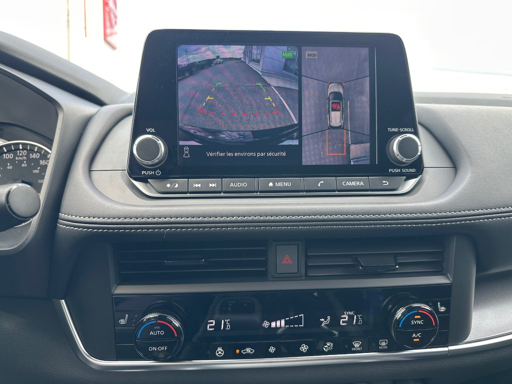 2026 Nissan Rogue SV Dark Armor in Amos, Quebec - 12 - w1024h768px