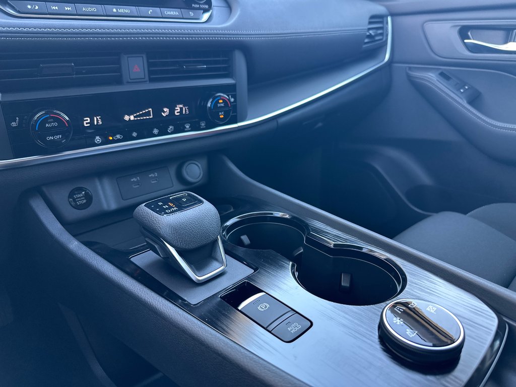 2026 Nissan Rogue S in Amos, Quebec - 9 - w1024h768px