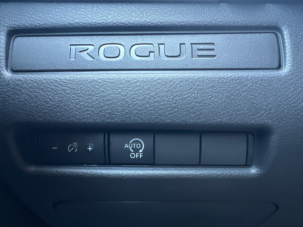 2026 Nissan Rogue S in Amos, Quebec - 13 - w1024h768px