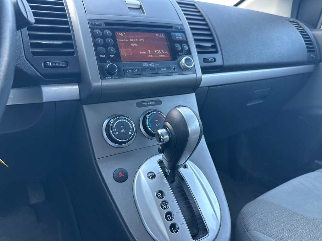 Nissan Sentra 2.0 S 2010 à Amos, Québec - 11 - w1024h768px