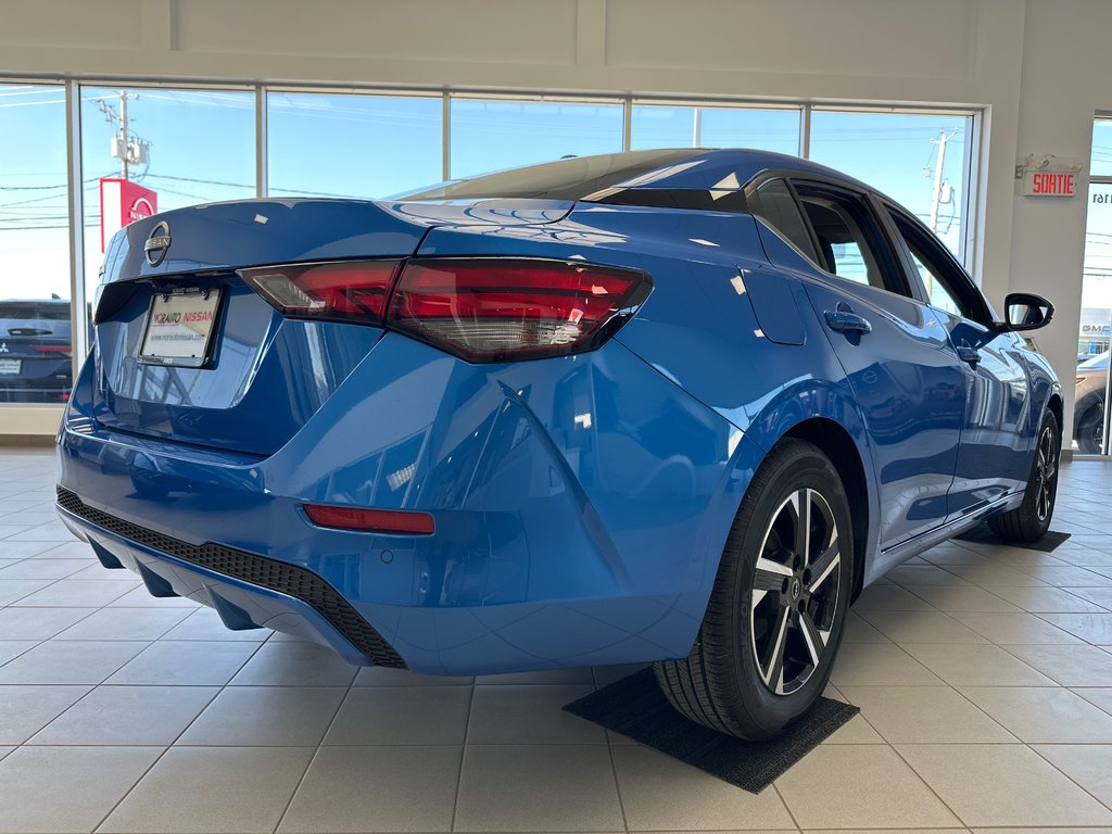 2025 Nissan Sentra SV in Amos, Quebec - 3 - w1024h768px