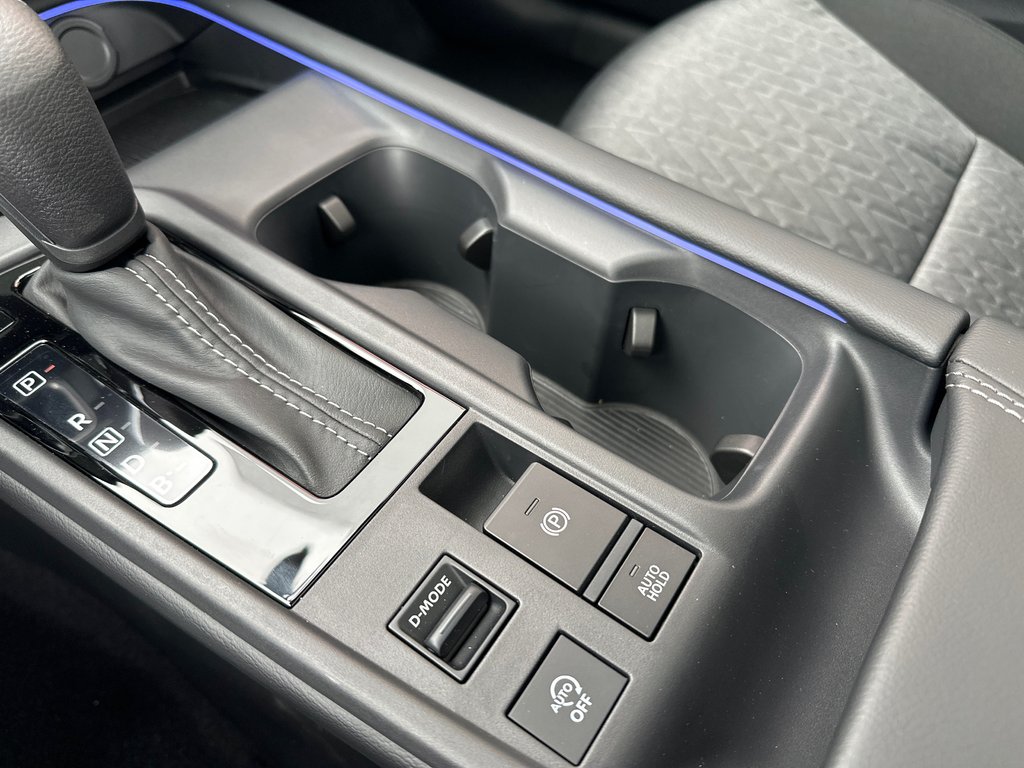 2026 Nissan Sentra SV Premium in Amos, Quebec - 14 - w1024h768px