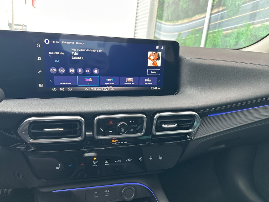 2026 Nissan Sentra SV Premium in Amos, Quebec - 8 - w1024h768px